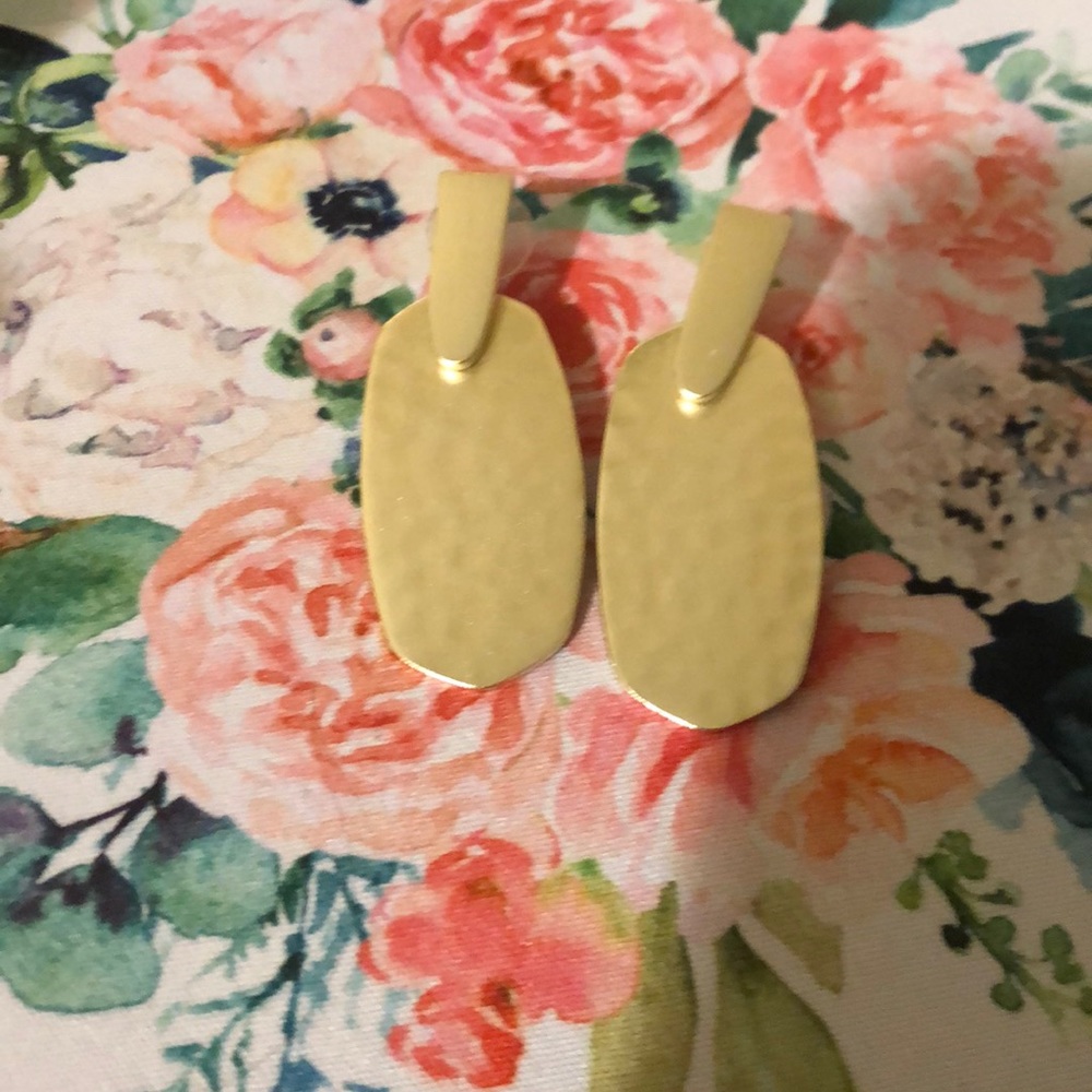Hammered metal Earrings